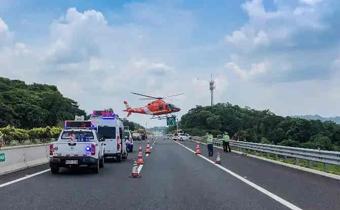 札达高速公路汽车救援案例
